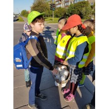 Saugaus eismo akcija „Kaip gatvę pereina mūsų mokyklos mokiniai“